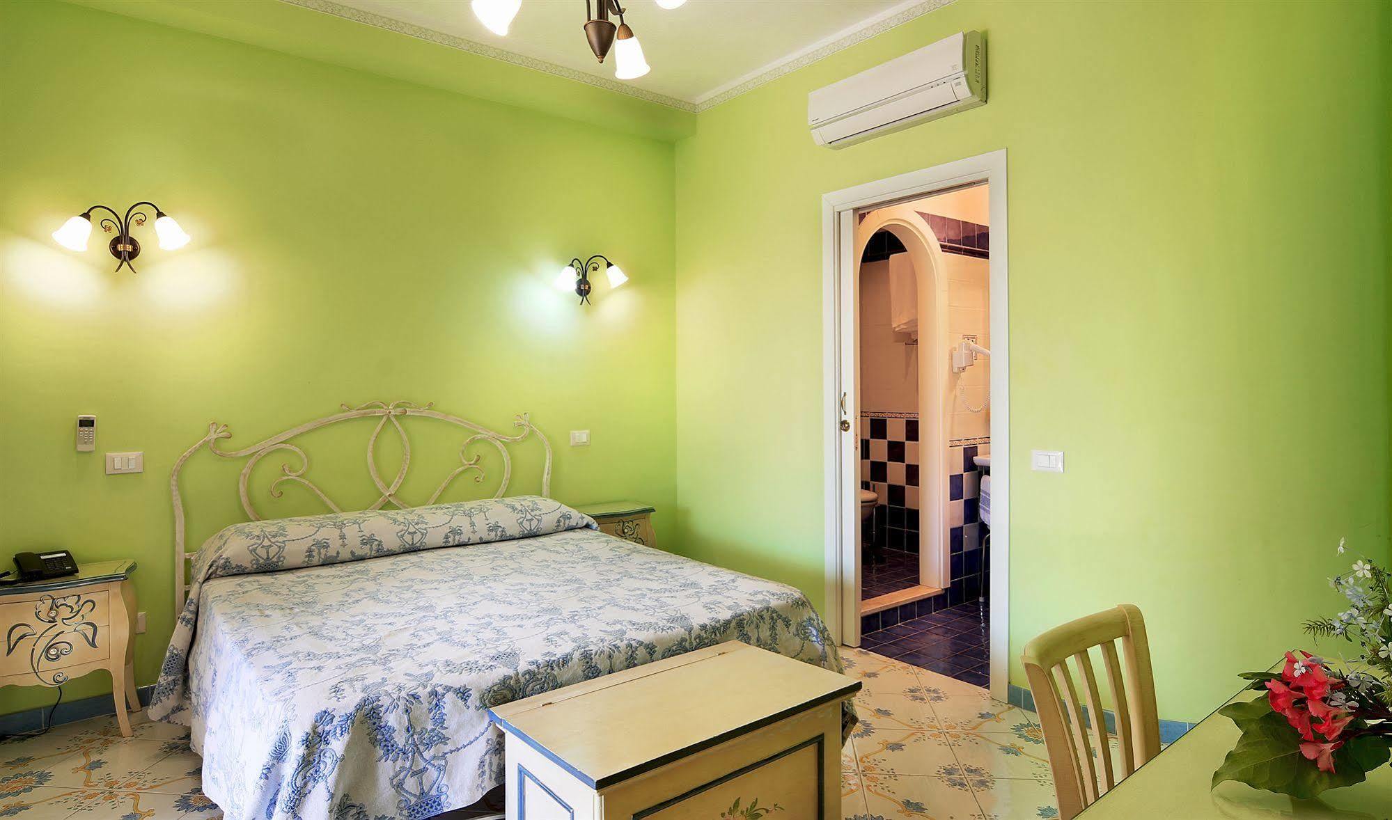 ليباري Hotel Residence Mendolita المظهر الخارجي الصورة