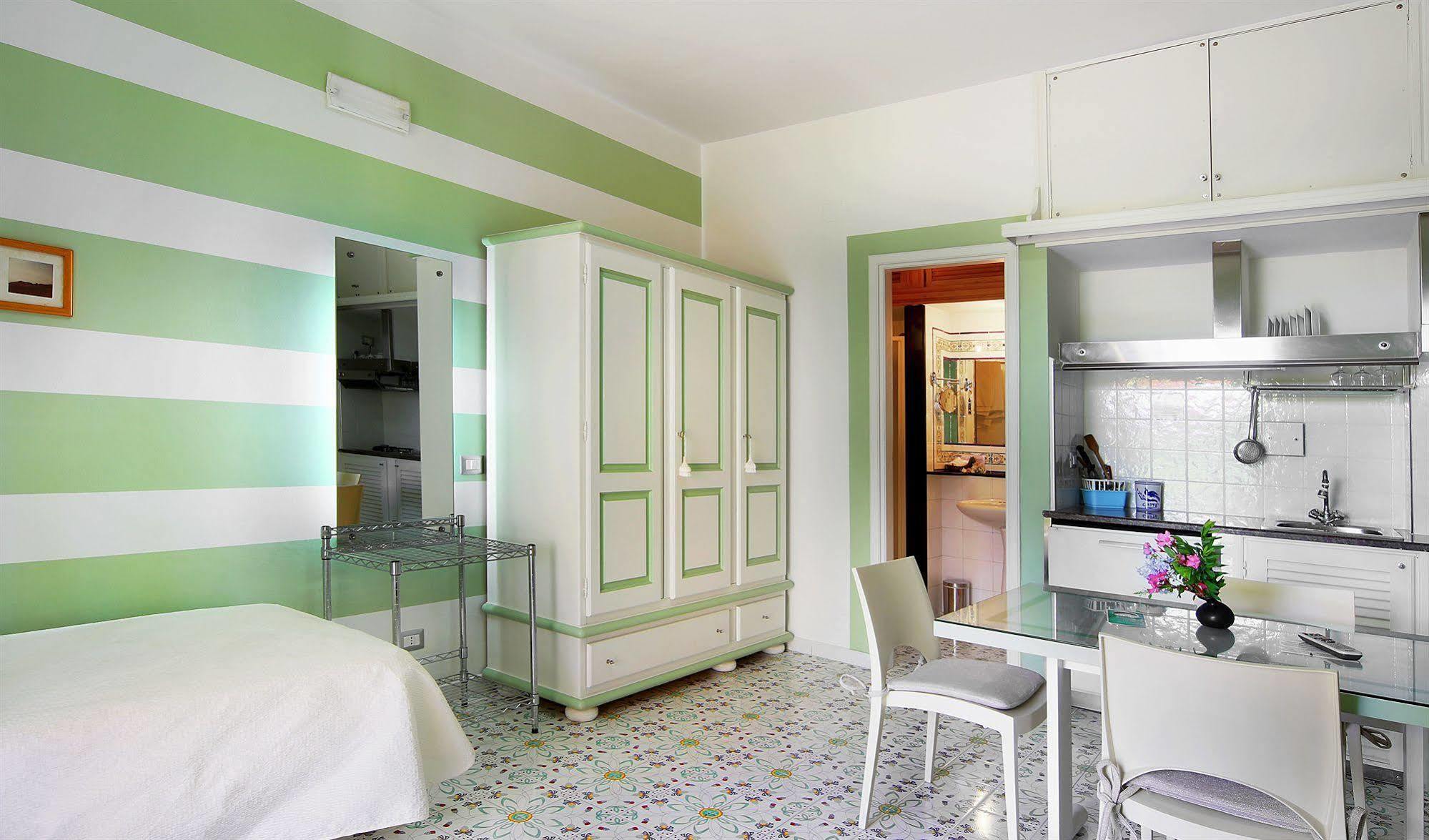 ليباري Hotel Residence Mendolita المظهر الخارجي الصورة